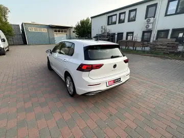 Volkswagen Golf 2.0 TDI DSG Style