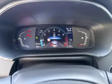 Renault Megane TCe GPF EDC Intens