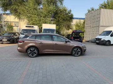 Renault Megane TCe GPF EDC Intens