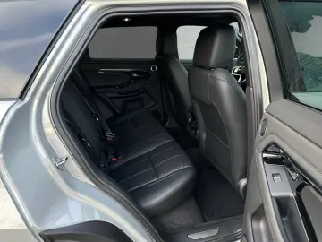 Range Rover Evoque D200 R-Dynamic SE Black Pack