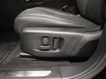 Range Rover Evoque D200 Dynamic SE Pano Black Pa