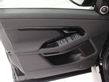 Range Rover Evoque D200 Dynamic SE Pano Black Pa