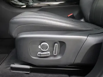 Range Rover Evoque D200 Dynamic HSE Pano Winter 