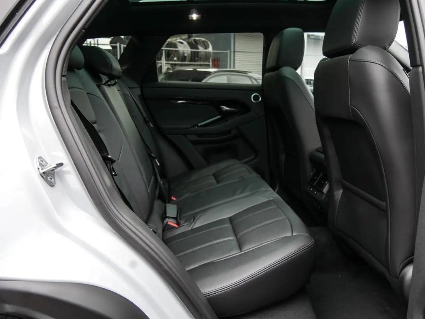 Range Rover Evoque P250 Dynamic SE LED Pano 3D-K