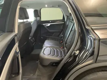Touareg 3.0 V6 TDI 4Motion Automatik *Leder*