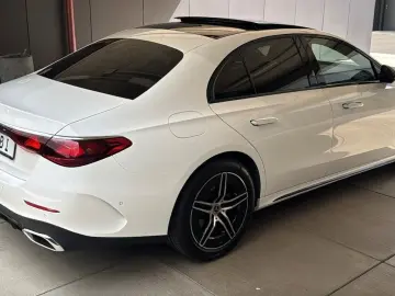 E 200  AMG MY 25 . PANO 360Kam Distr. Superscre