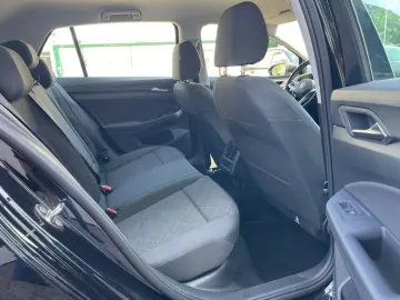 VW Golf 8 Life eTSI | Benzină, Automat, LED, Navi