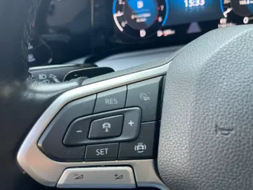 VW Golf 8 Life eTSI | Benzină, Automat, LED, Navi