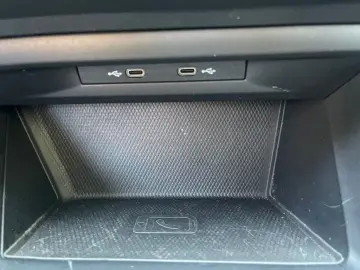 VW Golf 8 Life eTSI | Benzină, Automat, LED, Navi