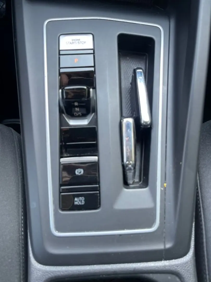 VW Golf 8 Life eTSI | Benzină, Automat, LED, Navi