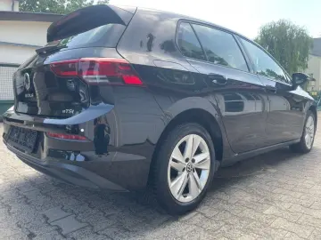 VW Golf 8 Life eTSI | Benzină, Automat, LED, Navi