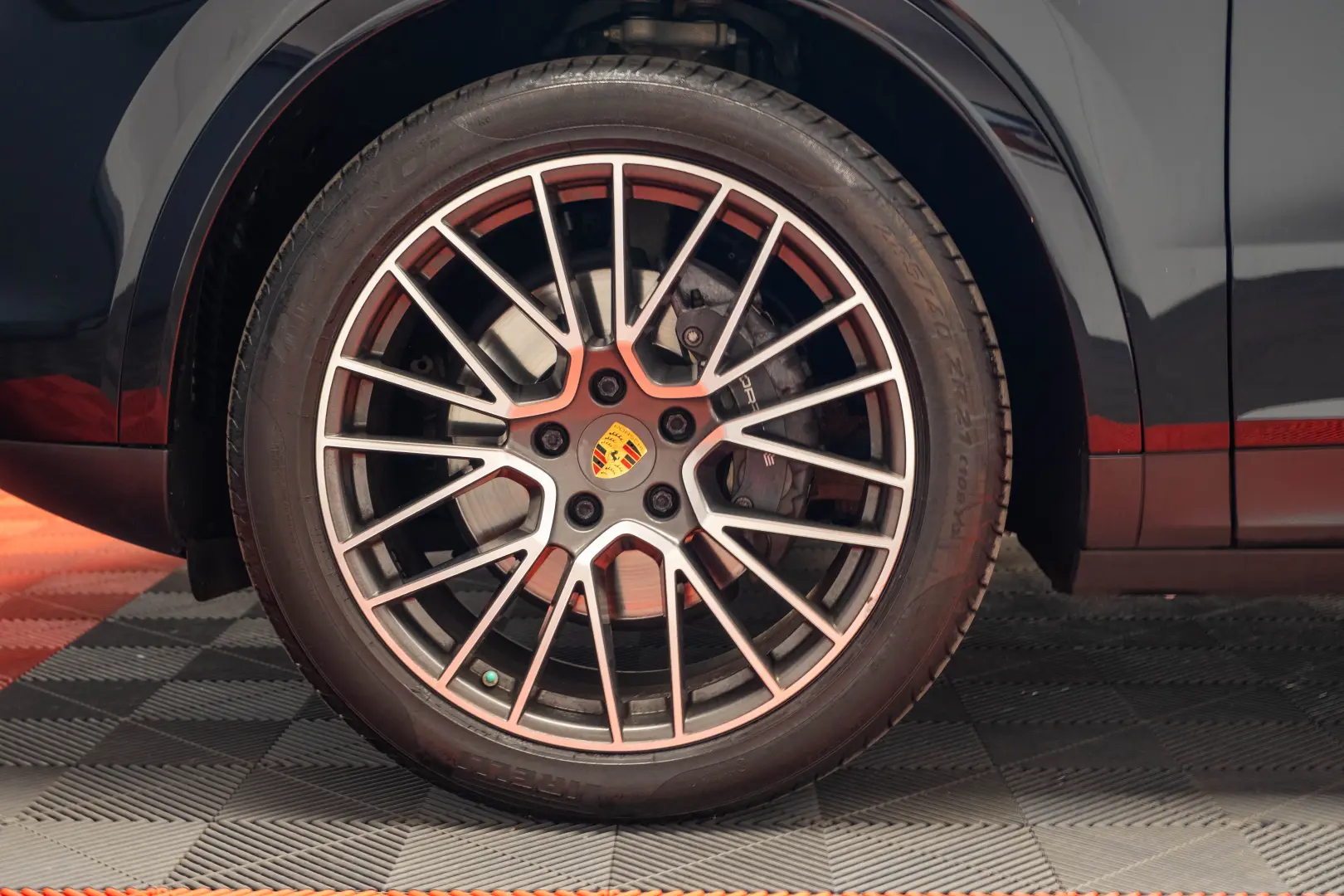 Porsche Cayenne SUV Hybrid