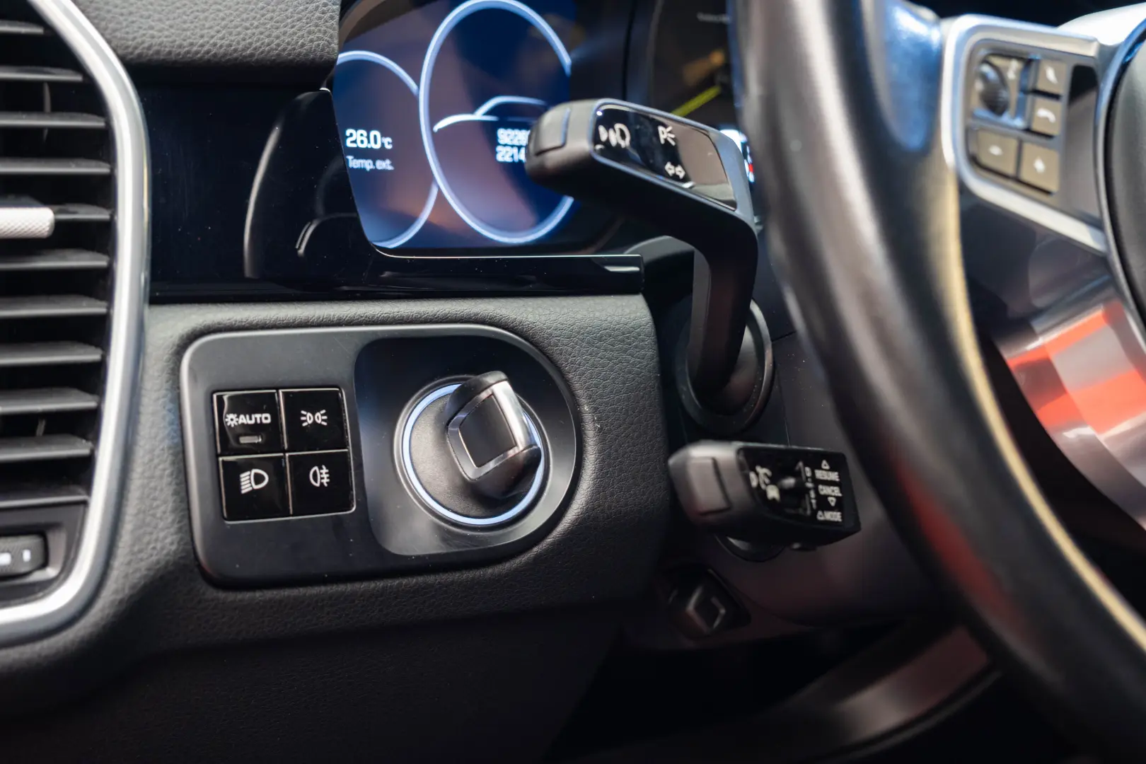 Porsche Cayenne SUV Hybrid