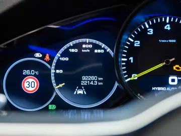 Porsche Cayenne SUV Hybrid