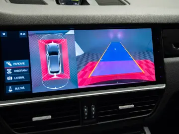 Porsche Cayenne SUV Hybrid