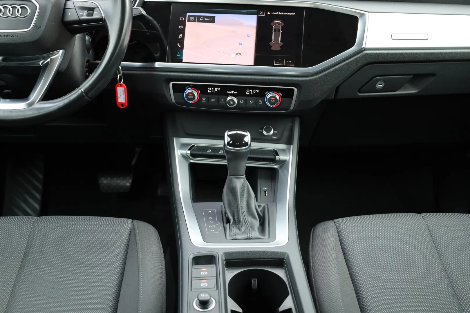 Audi Q3 35 TFSI S tronic 5d