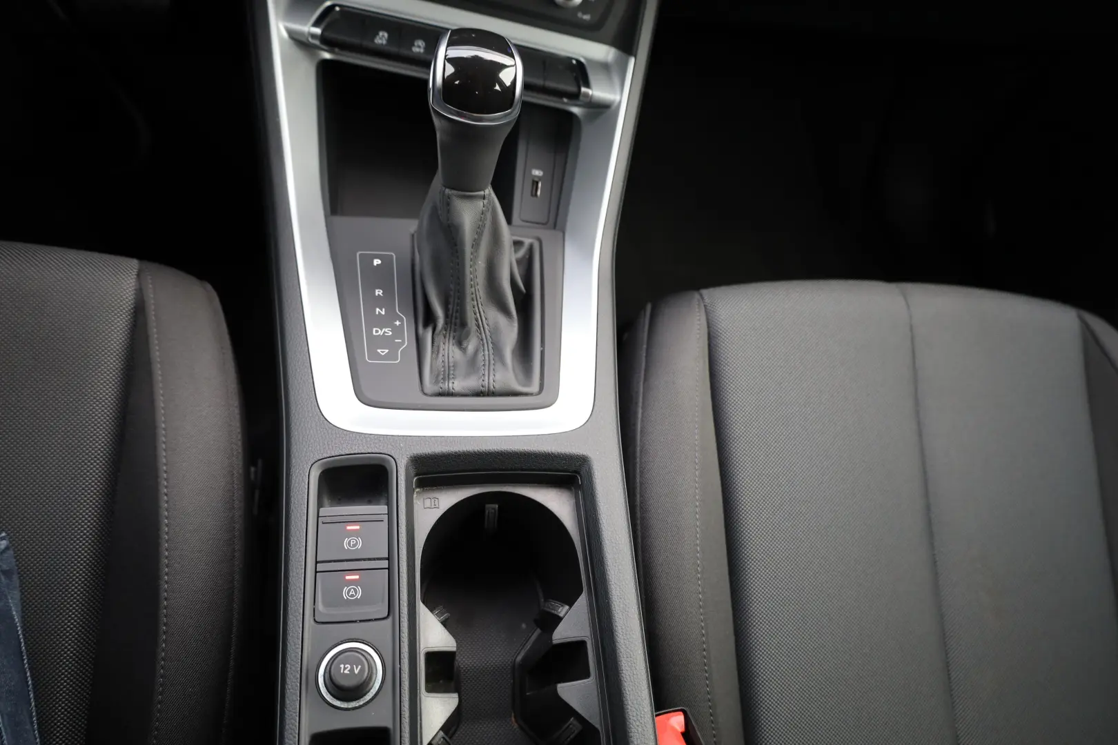 Audi Q3 35 TFSI S tronic 5d