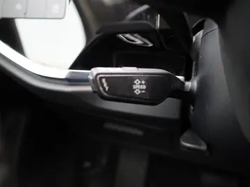 Audi Q3 35 TFSI S tronic 5d