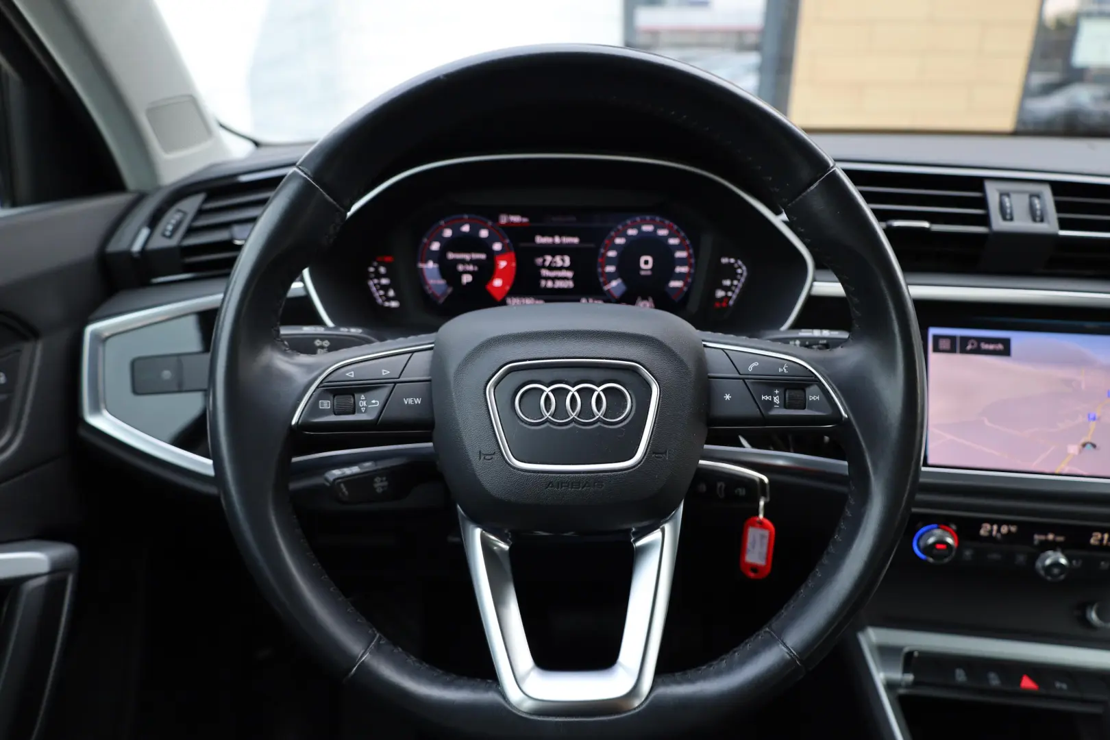 Audi Q3 35 TFSI S tronic 5d
