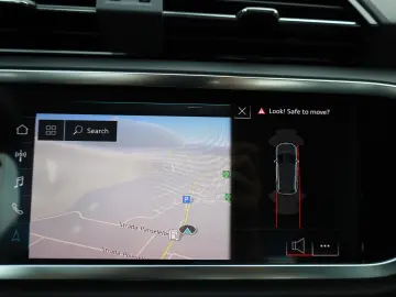 Audi Q3 35 TFSI S tronic 5d