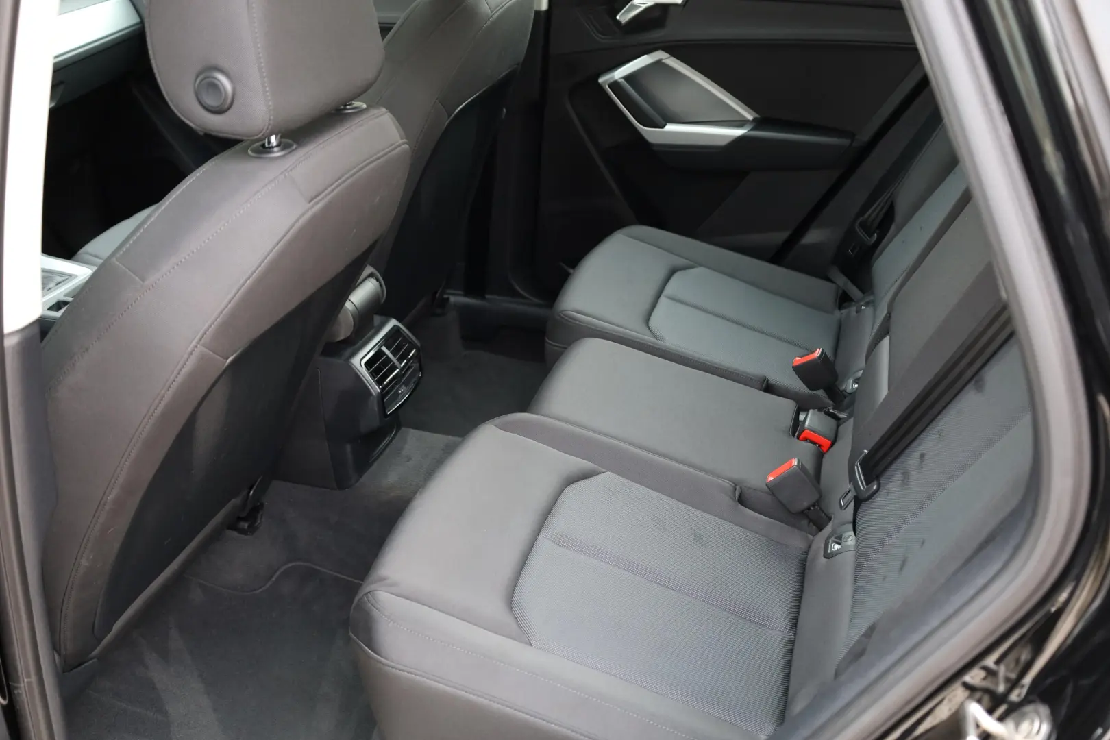 Audi Q3 35 TFSI S tronic 5d