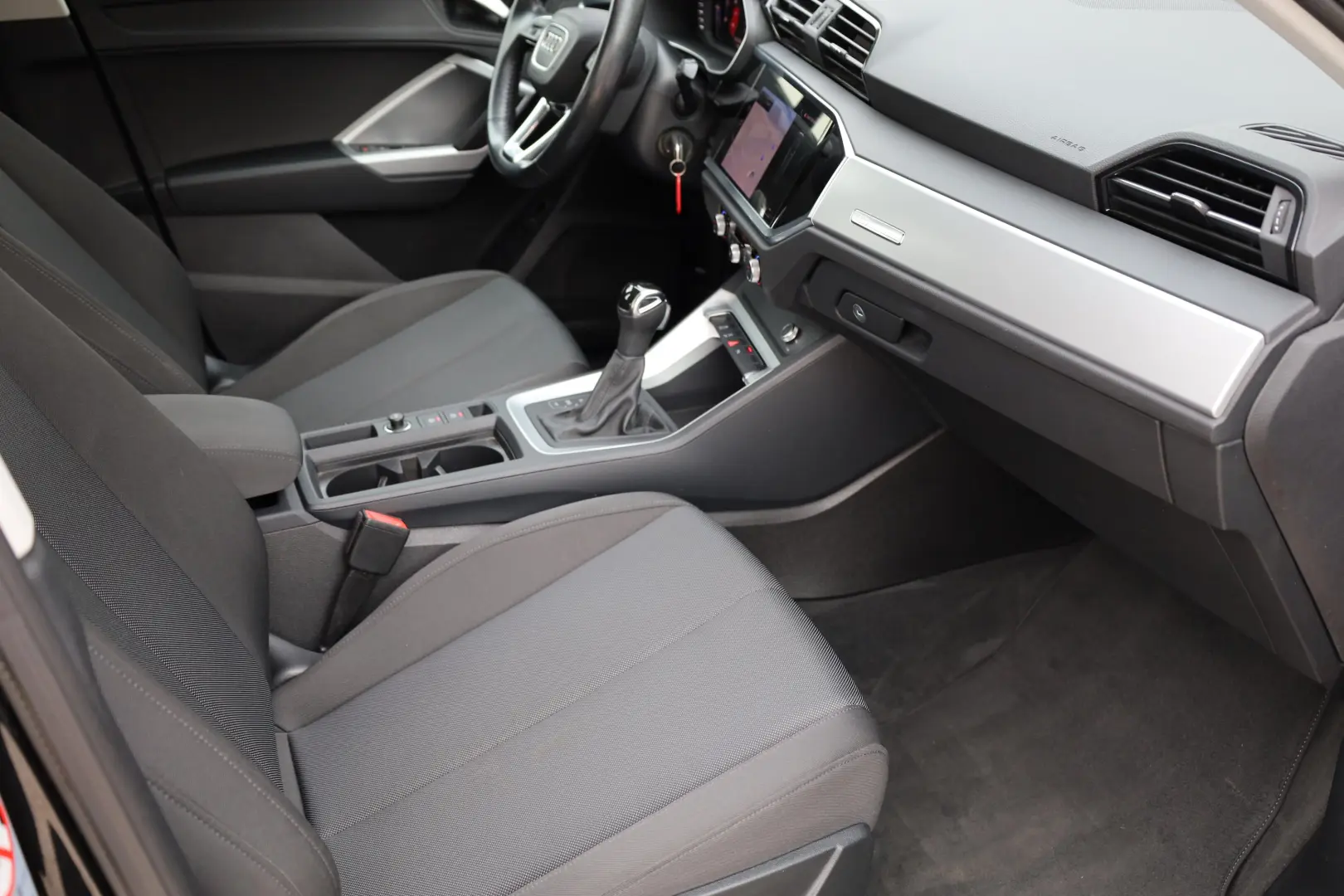 Audi Q3 35 TFSI S tronic 5d