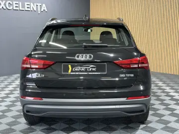 Audi Q3 35 TFSI S tronic 5d