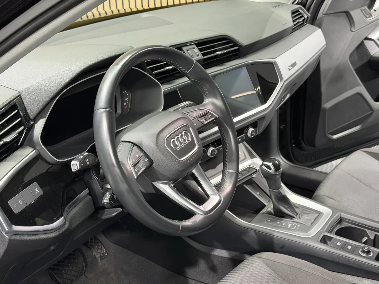 Audi Q3 35 TFSI S tronic 5d
