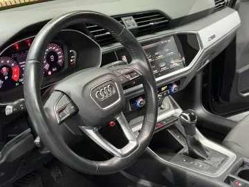 Audi Q3 35 TFSI S tronic 5d