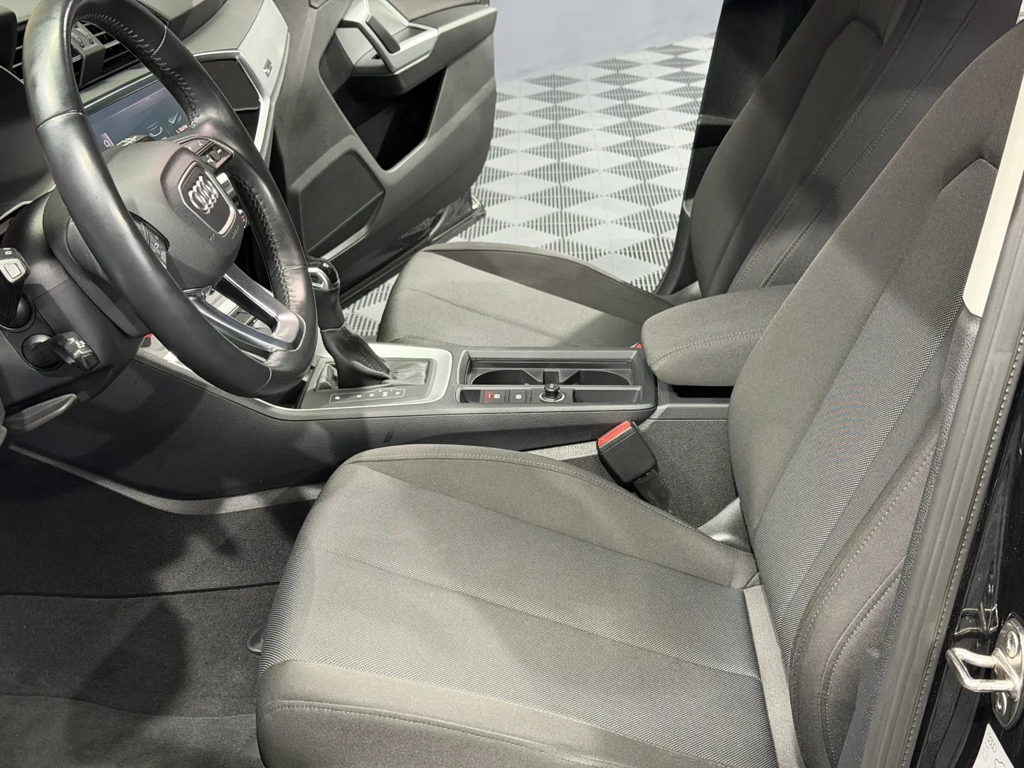 Audi Q3 35 TFSI S tronic 5d