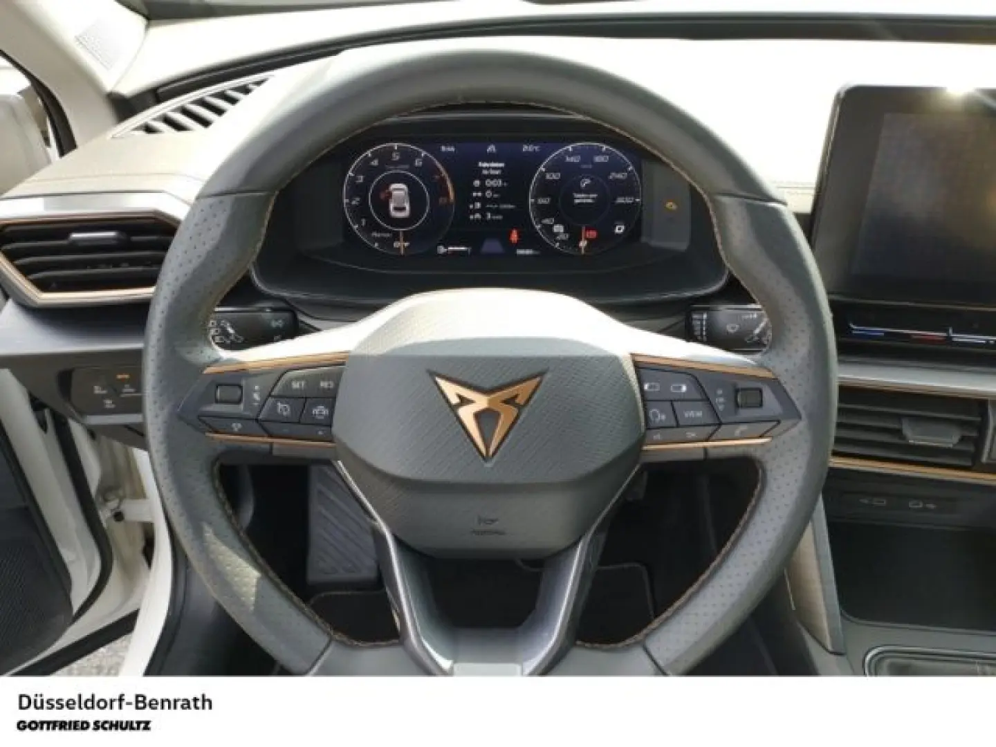 Formentor 1.5 TSI AHK Voll-LED Navi Einparkhilfe