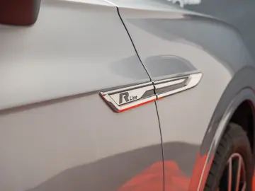 Volkswagen Touareg V6 TDI R Line, Pano, ACC