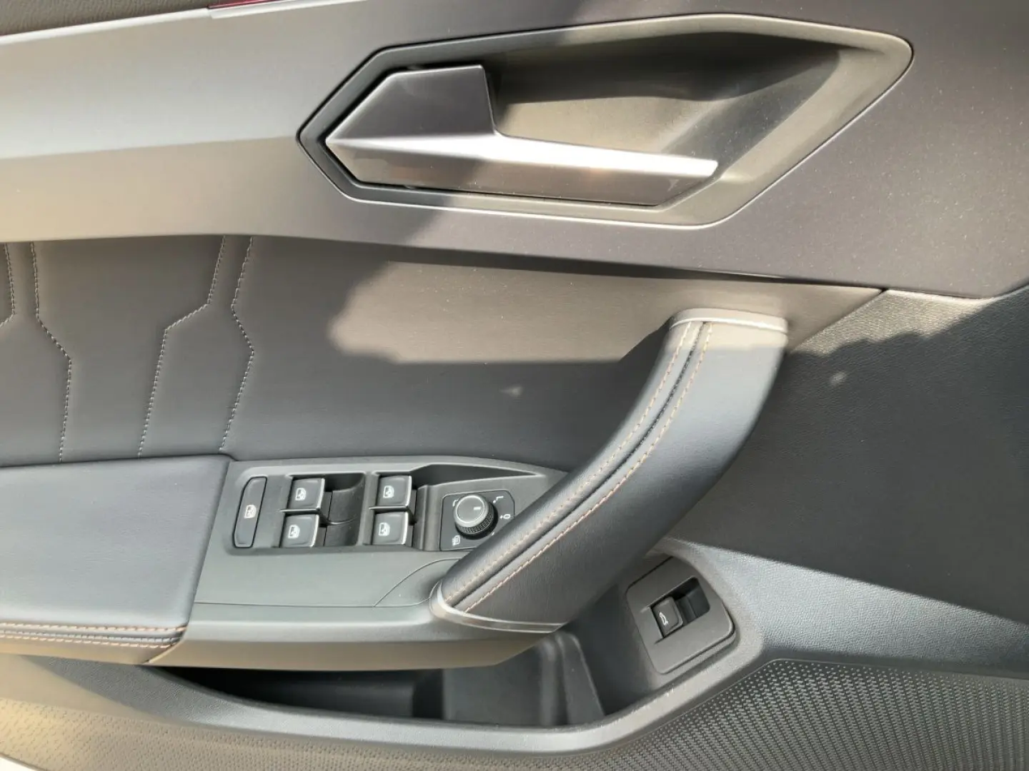 Formentor VZ 2.0 TSI DSG 4DRIVE LED+NAVI+AHK+ACC