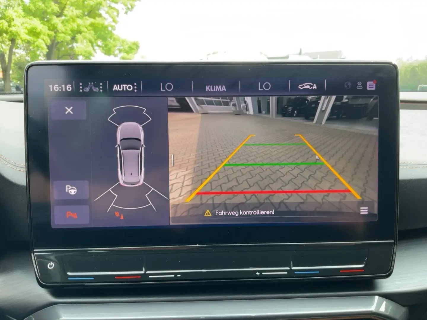 Formentor VZ 2.0 TSI DSG 4DRIVE LED+NAVI+AHK+ACC