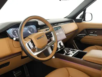 Range Rover P530 Autobiography LWB 7S Pano 23