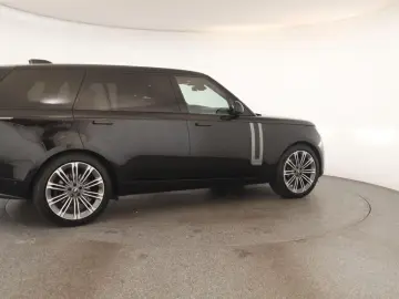Range Rover P530 Autobiography LWB 7S Pano 23