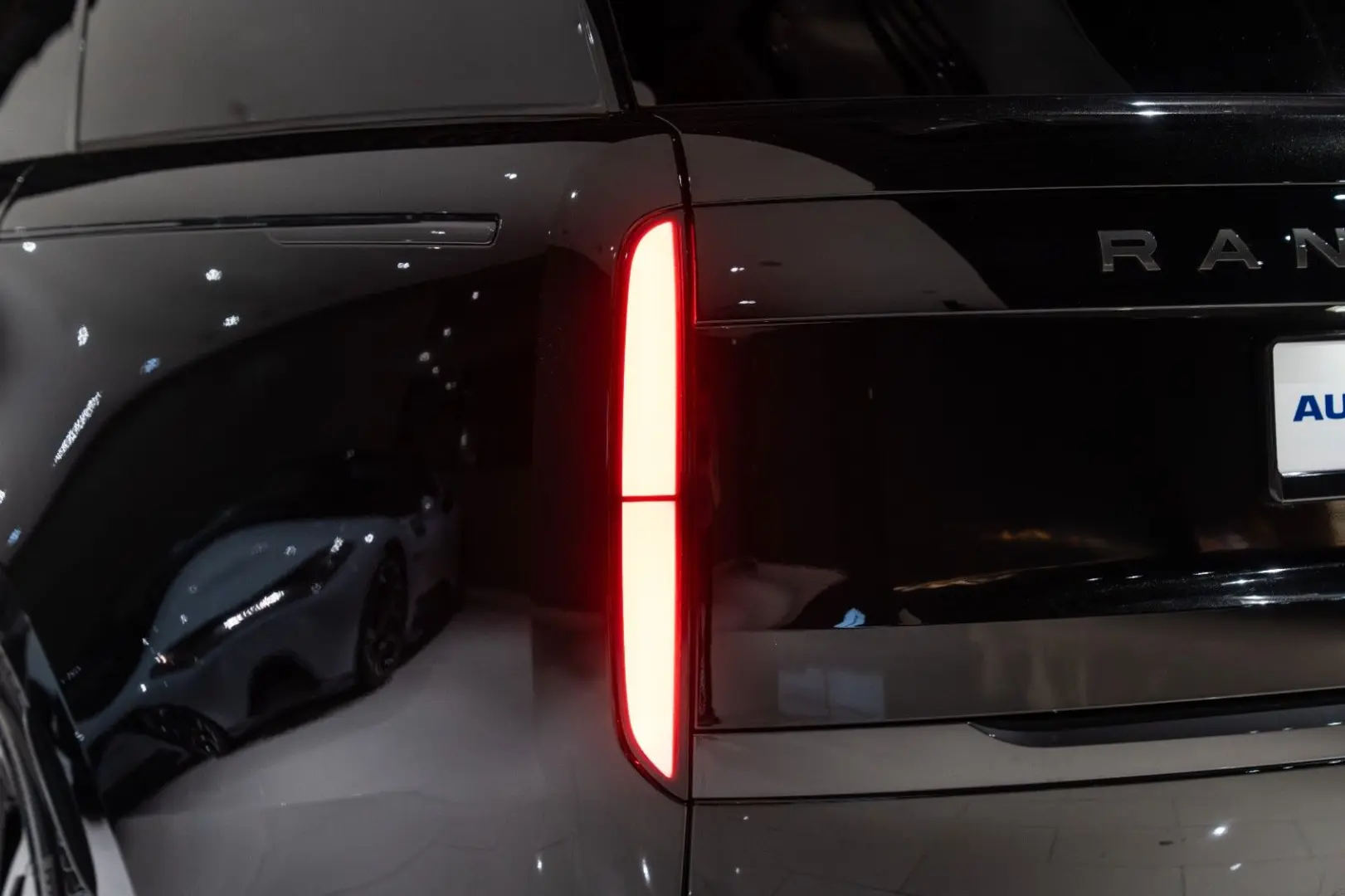 Range Rover Autobiography*MERIDIAN*23