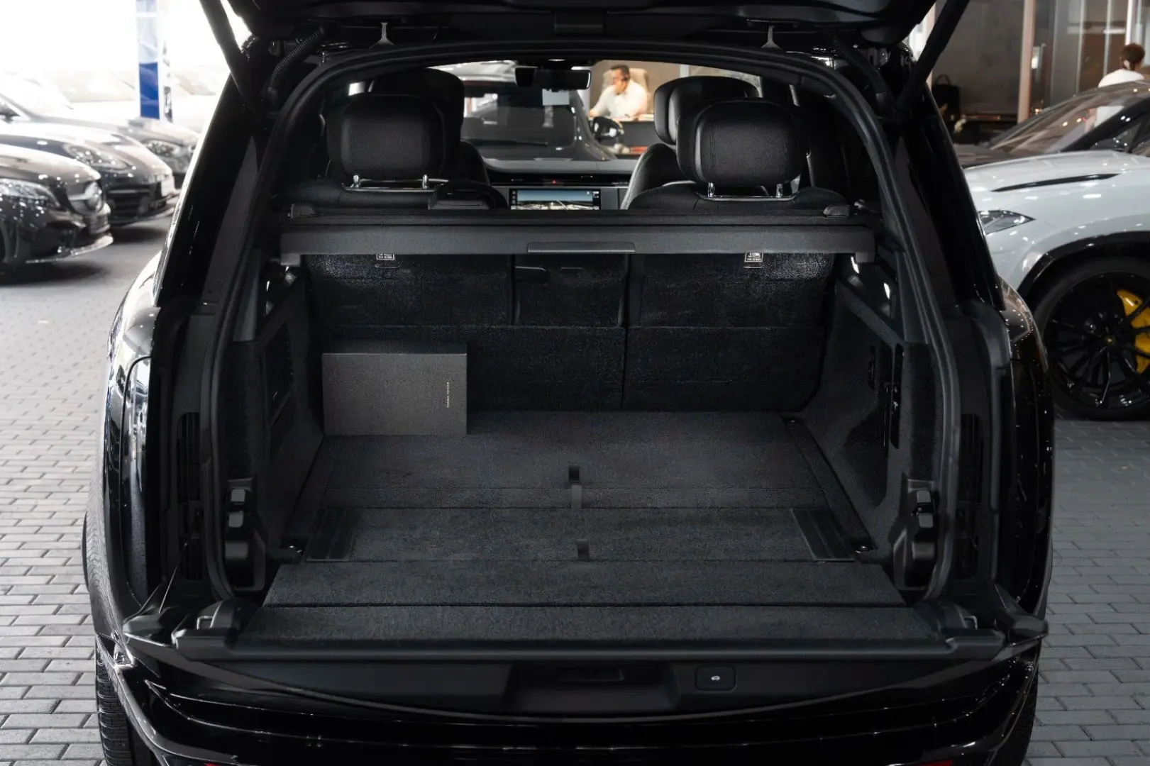 Range Rover Autobiography*MERIDIAN*23
