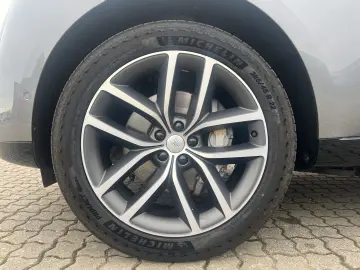 Range Rover HSE P460e,ClearSight,PanoSD,AHK,Shad