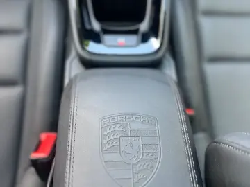911  Carerra T