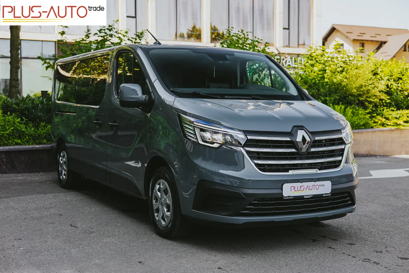 Renault Trafic Combi L2H1 -9 locuri - 150 CP - Manuală