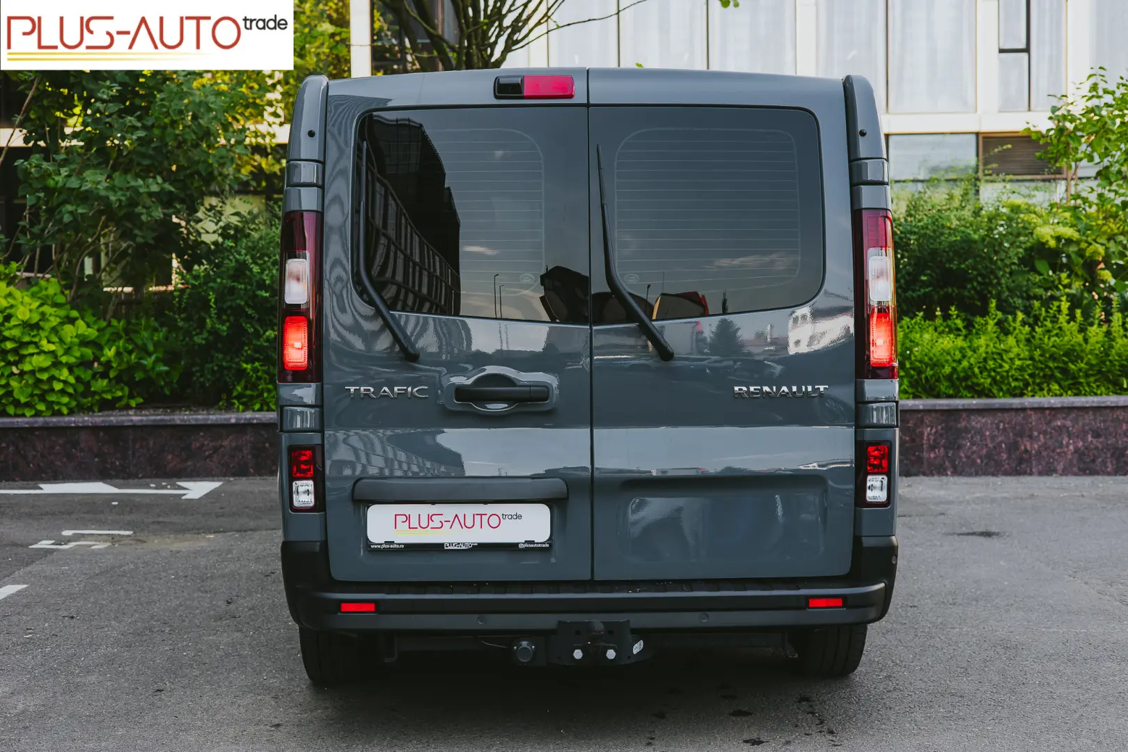 Renault Trafic Combi L2H1 -9 locuri - 150 CP - Manuală