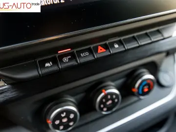 Renault Trafic Combi L2H1 -9 locuri - 150 CP - Manuală