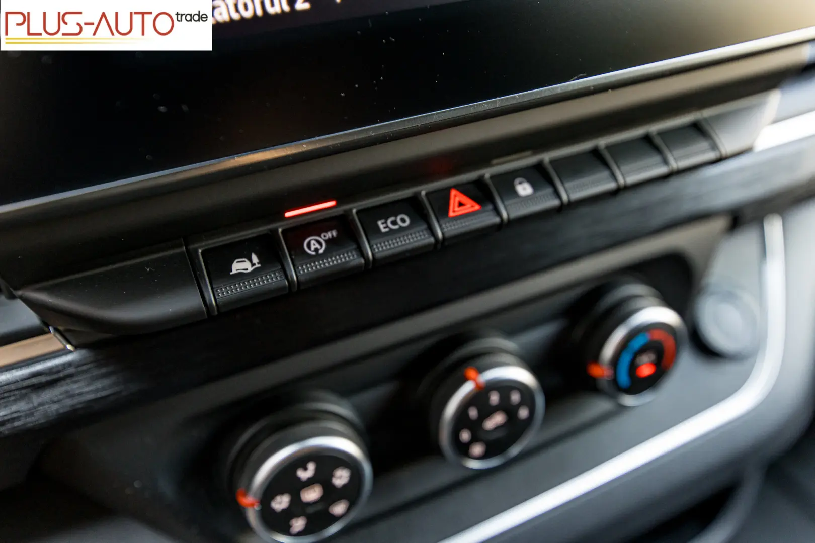 Renault Trafic Combi L2H1 -9 locuri - 150 CP - Manuală