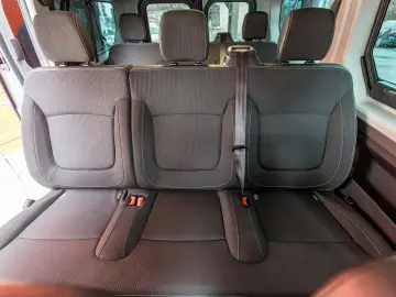 Renault Trafic Combi L2H1 -9 locuri - 150 CP - Manuală