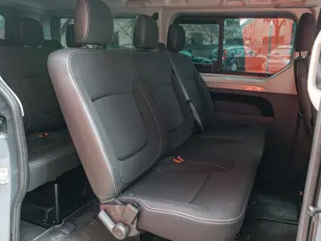 Renault Trafic Combi L2H1 -9 locuri - 150 CP - Manuală