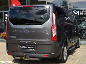 Ford Tourneo Custom