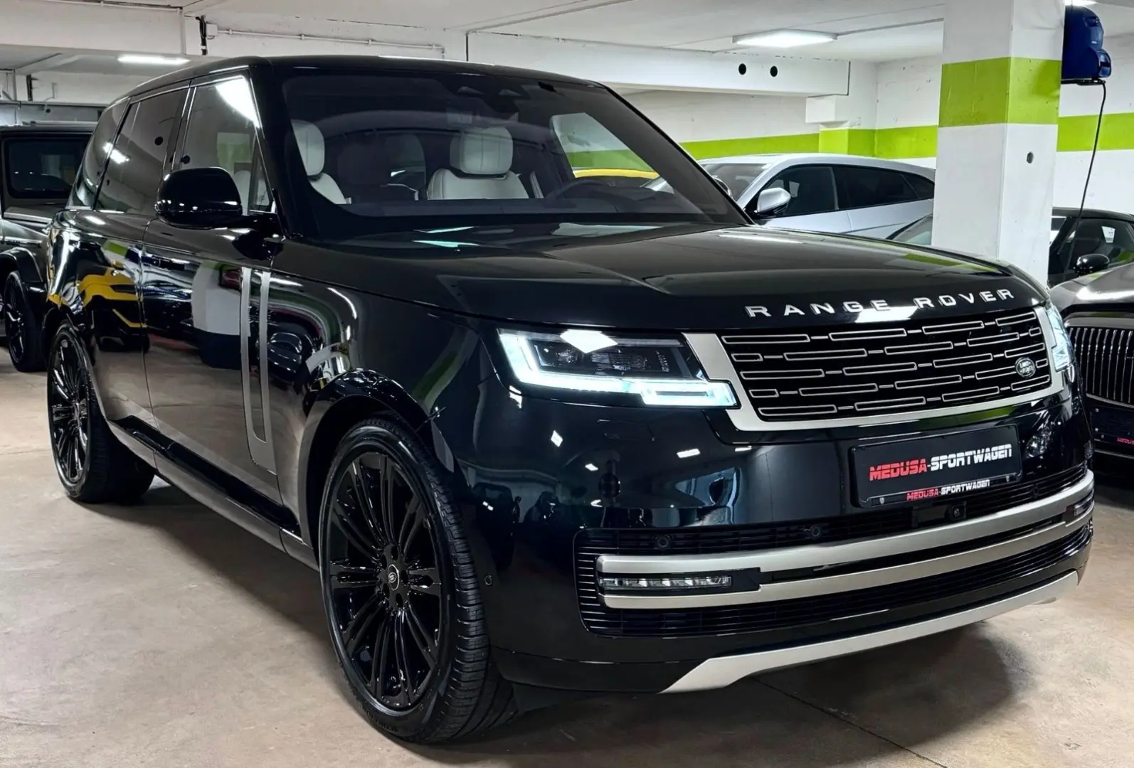 RANGE ROVER VOGUE D350 HSE FOND TV MASSAGE FULL!