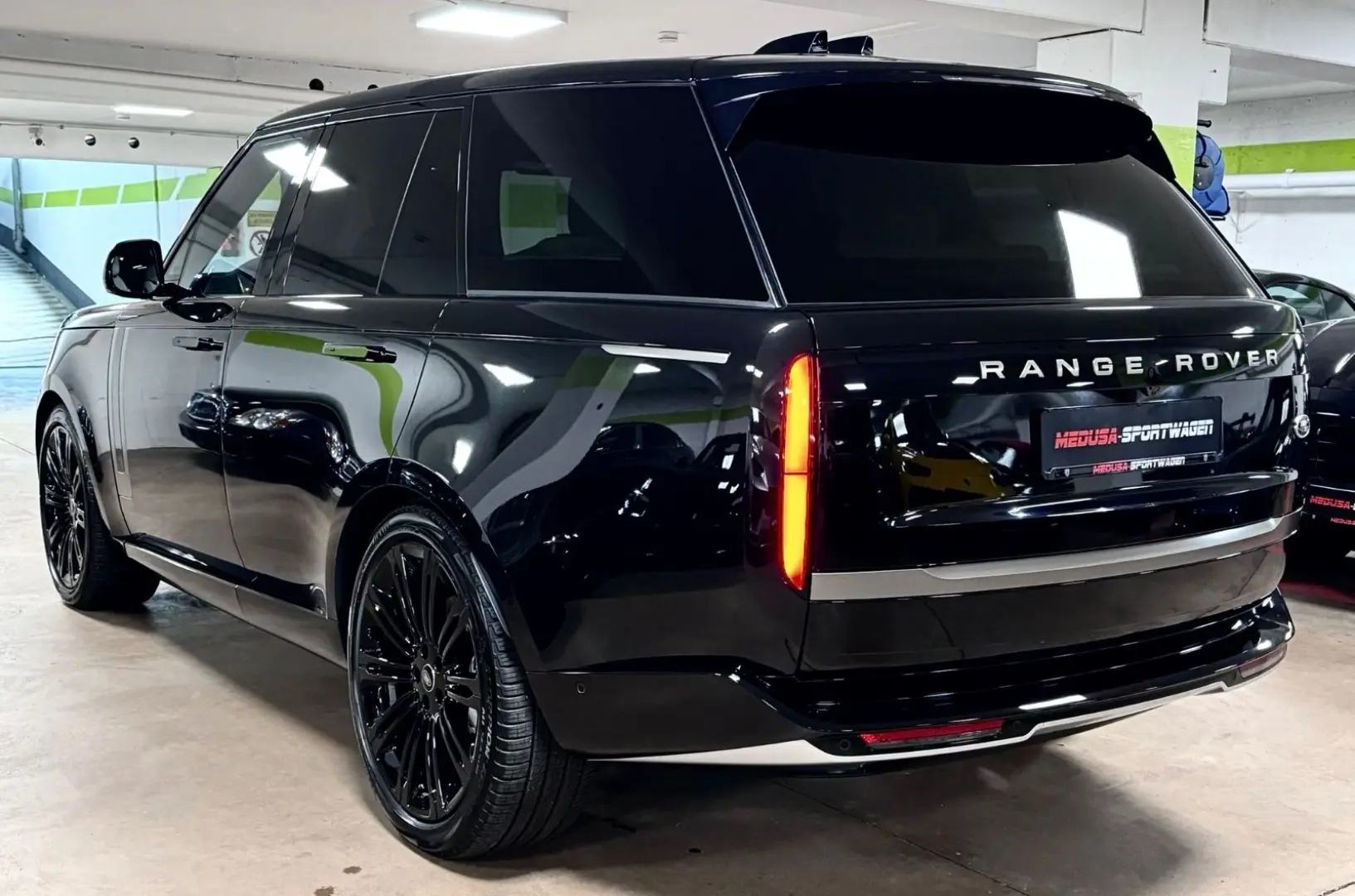 RANGE ROVER VOGUE D350 HSE FOND TV MASSAGE FULL!