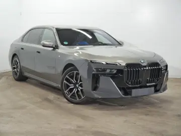 740d xDrive m Sport Pro  TwoTone,DA/PA-Prof,Sky